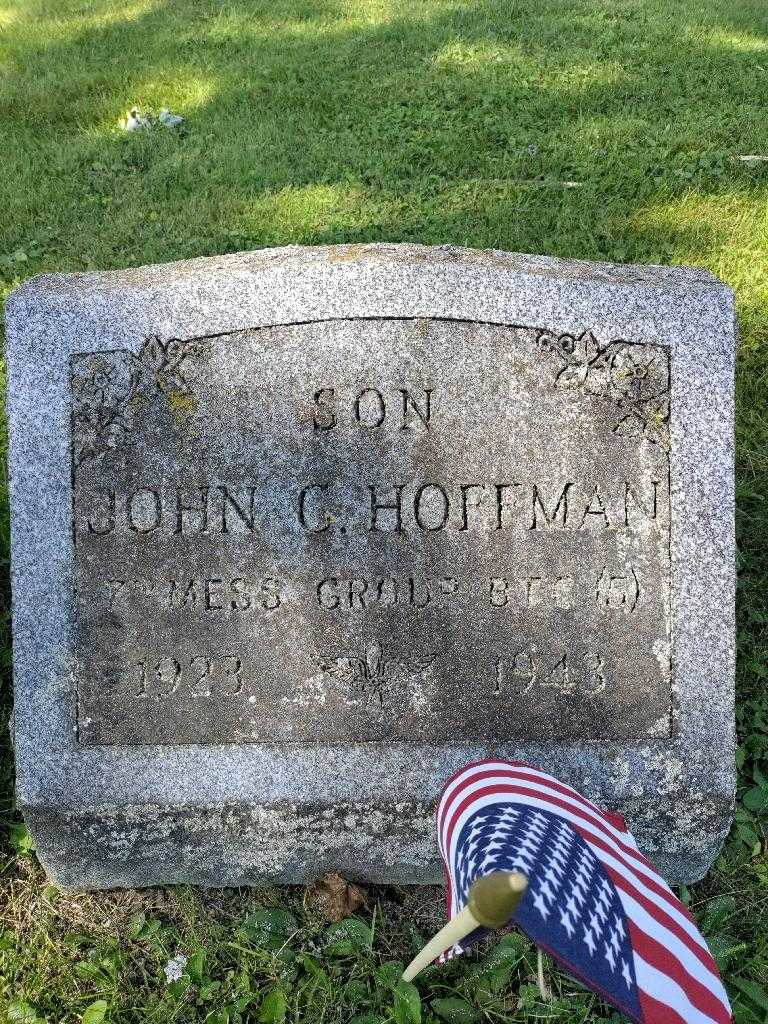John Carl Hoffman's grave. Photo 3