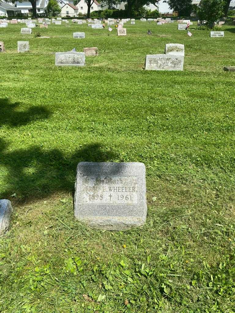 Fred L. Wheeler's grave. Photo 2