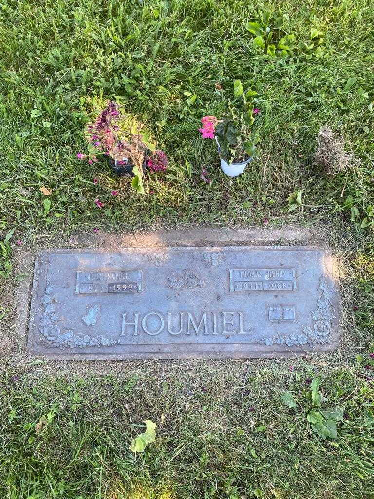 Alice Napolis Houmiel's grave. Photo 3