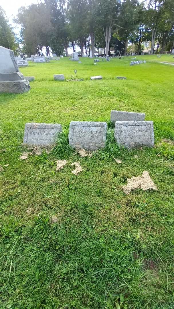 Margaret Anna Rehoame's grave. Photo 1
