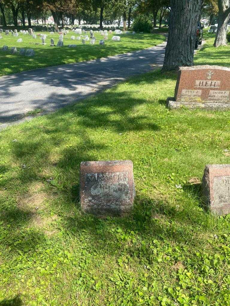 Margaret S. Heil's grave. Photo 2