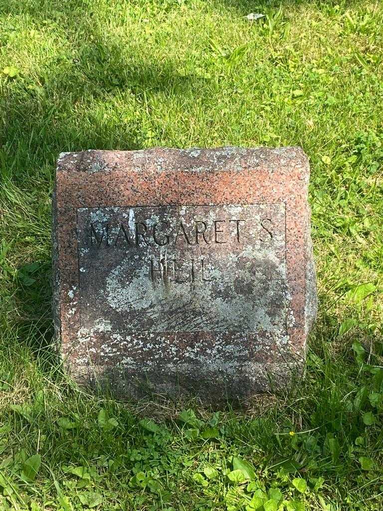 Margaret S. Heil's grave. Photo 3