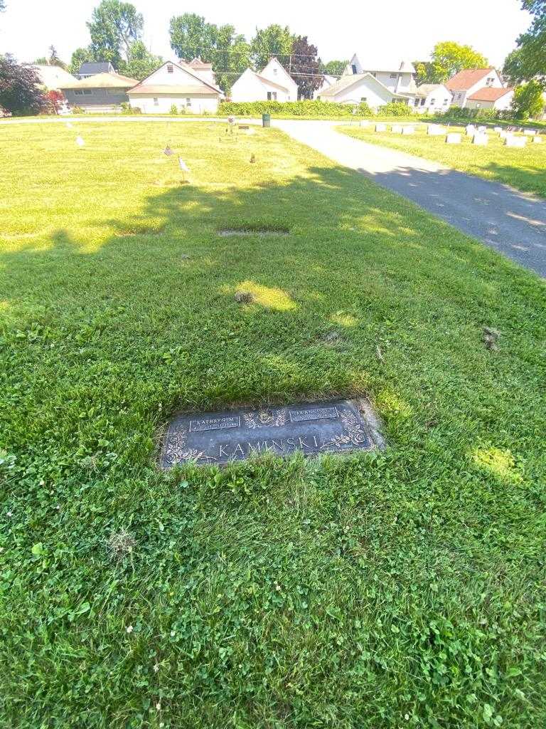 Francis C. Kaminski's grave. Photo 1