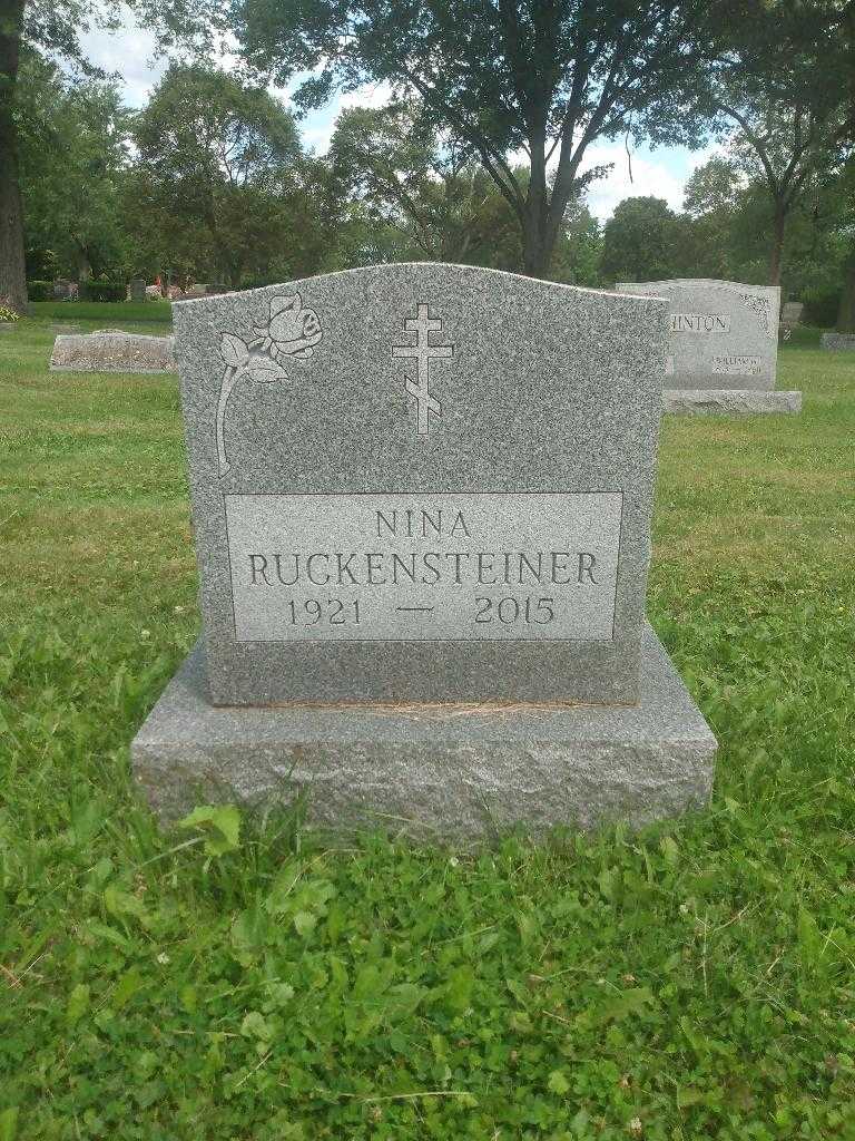 Nina Ruckensteiner's grave. Photo 2