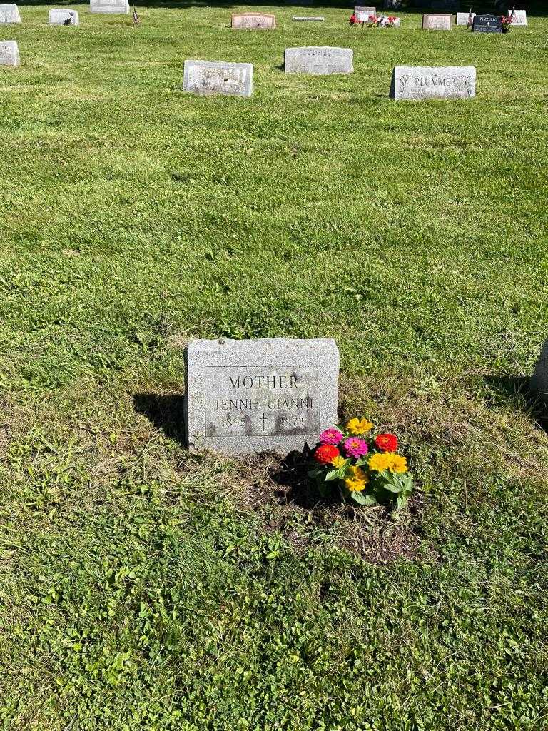 Jennie Gianni's grave. Photo 2