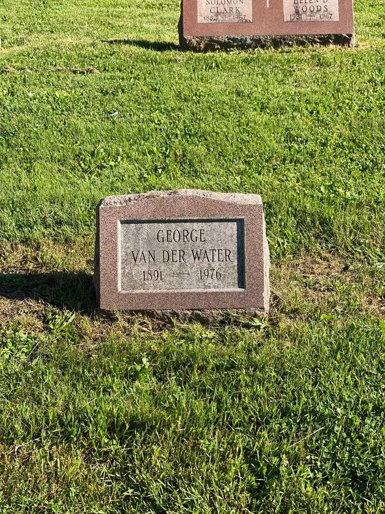 George Van Der Water's grave. Photo 3