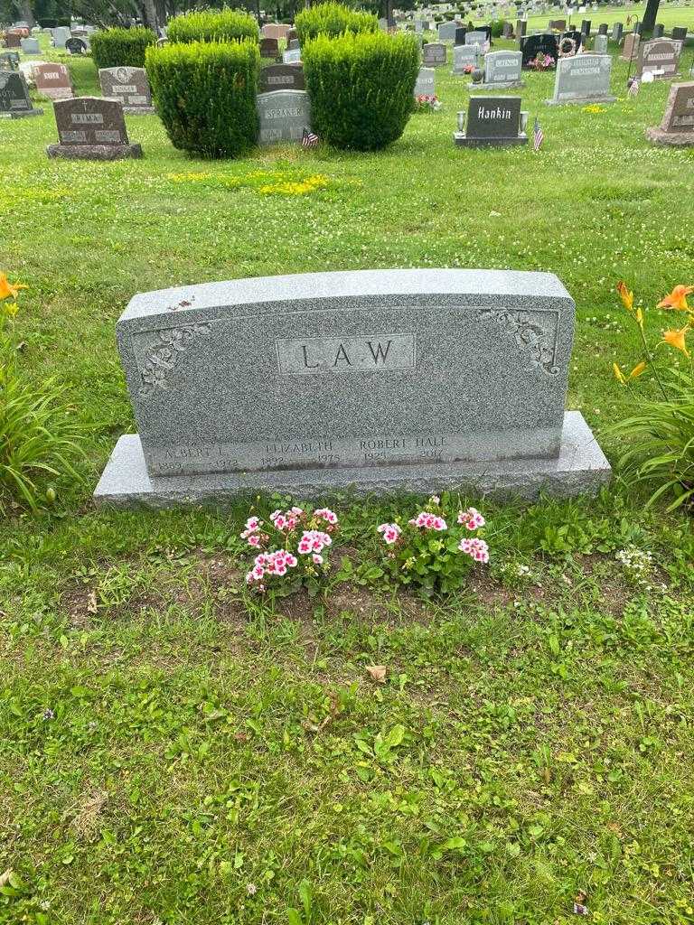Robert Law Hale's grave. Photo 2
