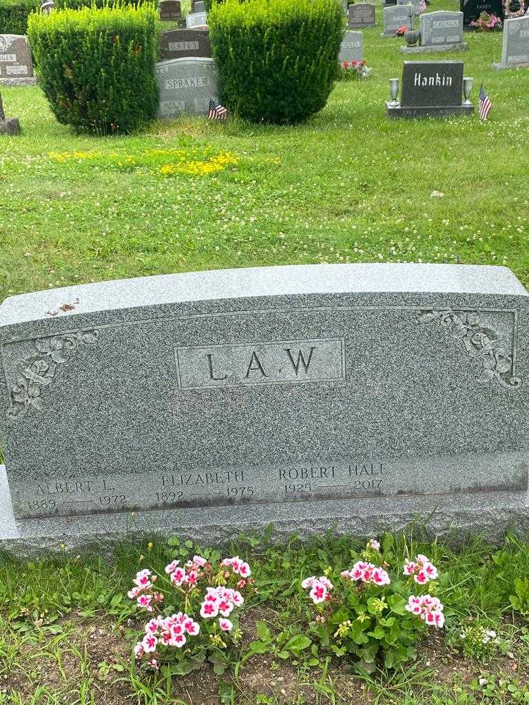 Robert Law Hale's grave. Photo 3