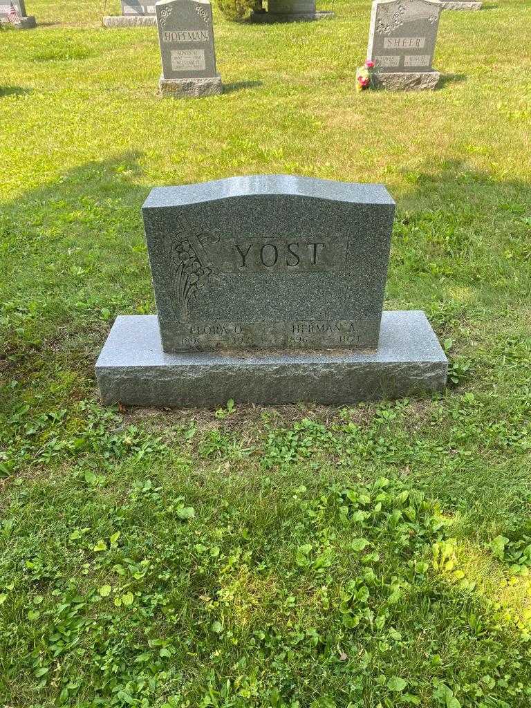 Flora O. Yost's grave. Photo 2