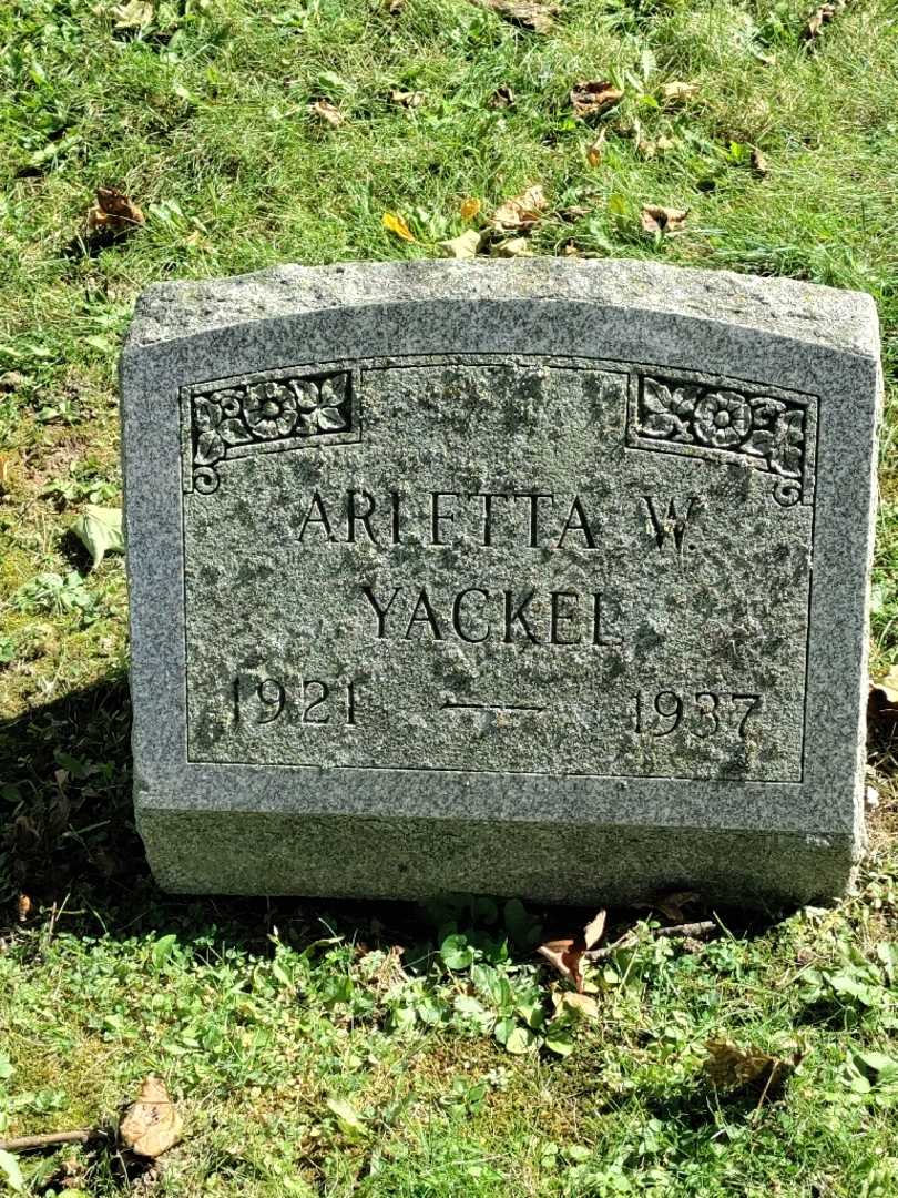 Arletta W. Yackel's grave. Photo 3