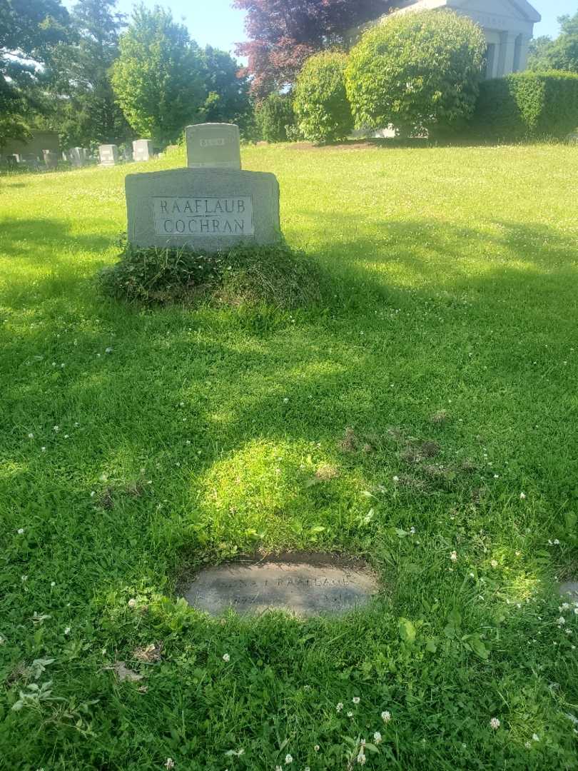 Edna L. Raaflaub's grave. Photo 1