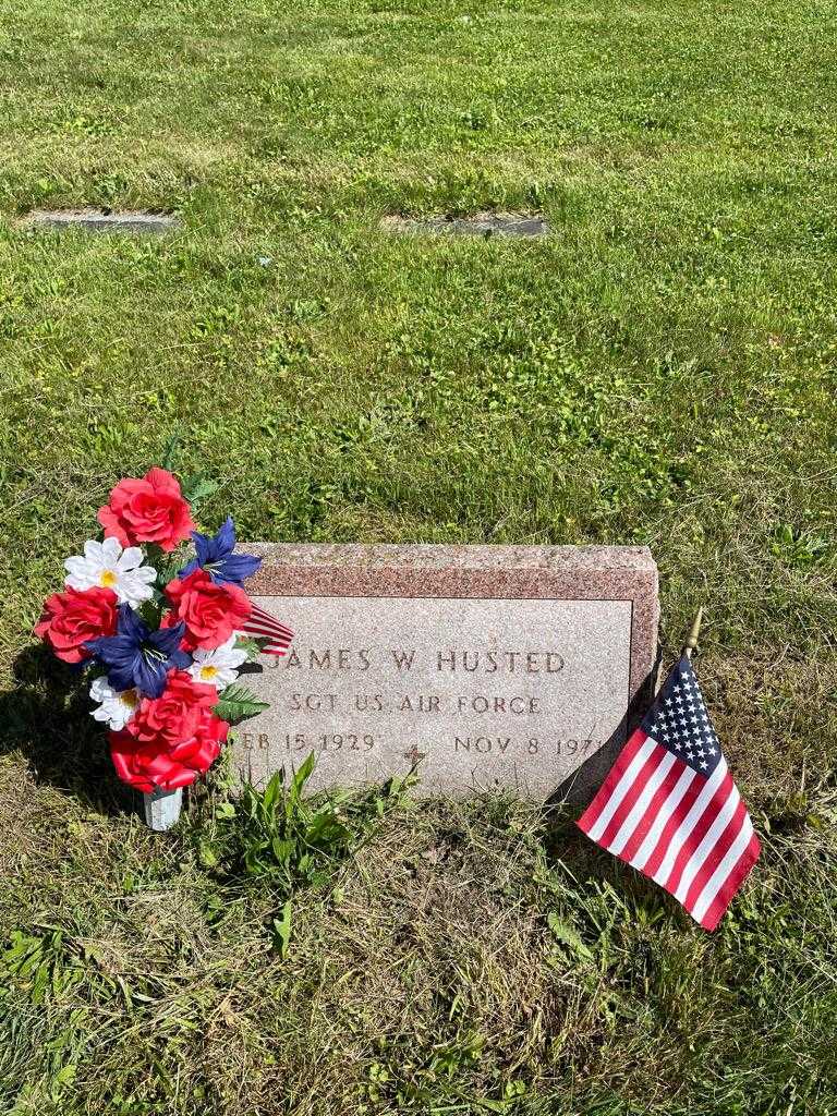 James W. Husted's grave. Photo 2