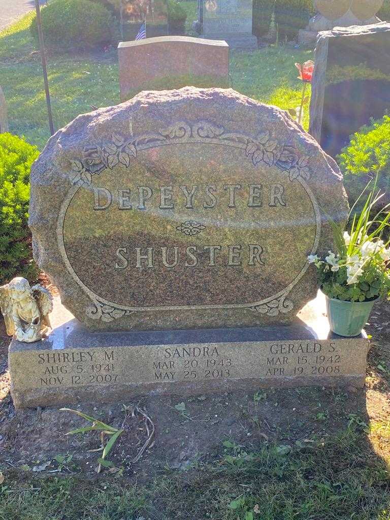 Shirley M. Depeyster Shuster's grave. Photo 3