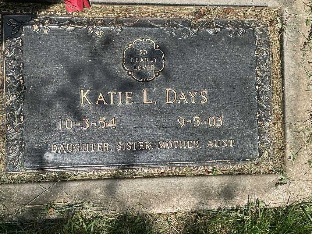 Katie L. Days's grave. Photo 3