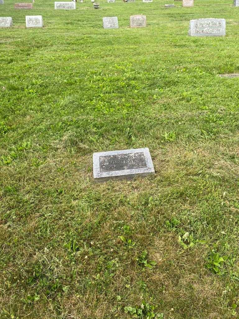 Stanley Mentrak's grave. Photo 2