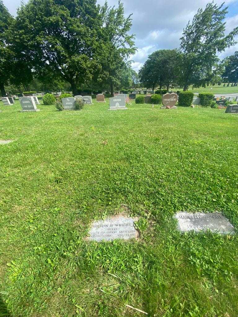 Milton H. Wright's grave. Photo 1