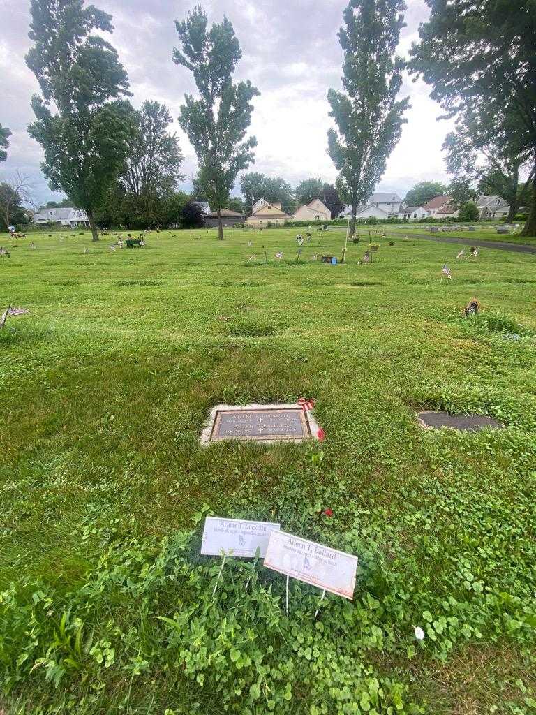 Aileen T. Ballard's grave. Photo 4
