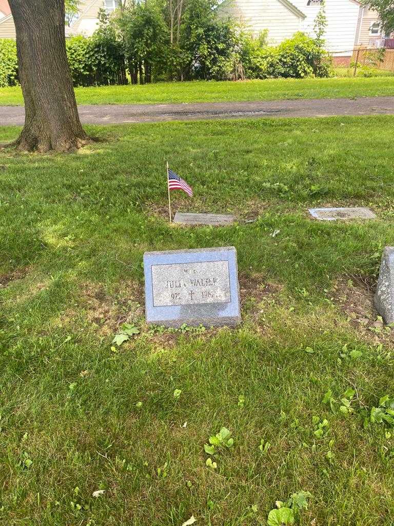 Julia Walter's grave. Photo 2
