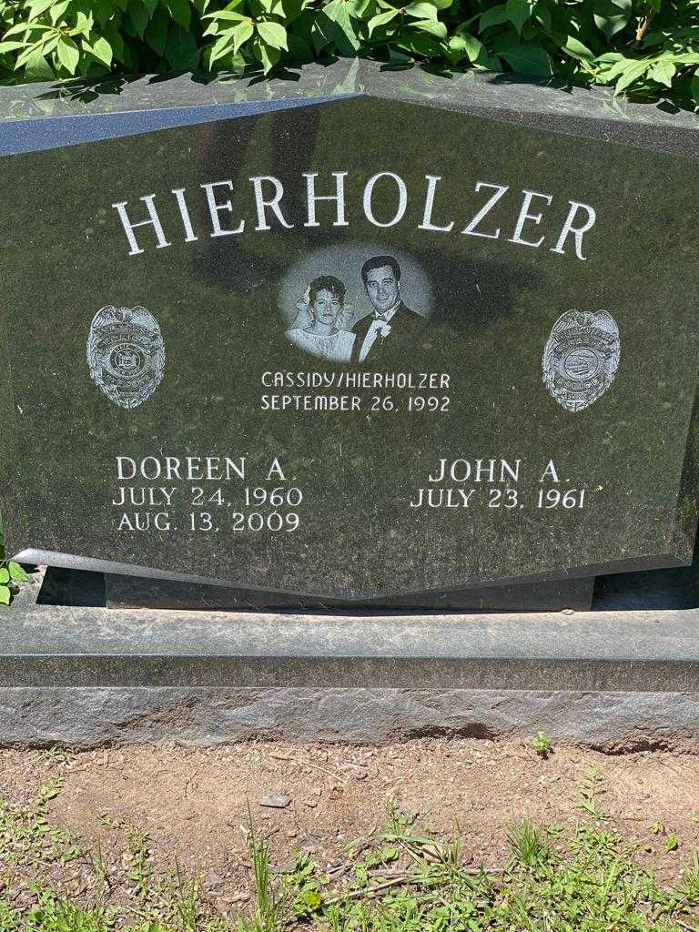 Doreen A. Hierholzer's grave. Photo 3