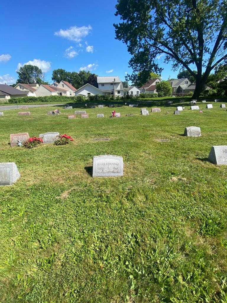 Lillian M. Brundage's grave. Photo 1