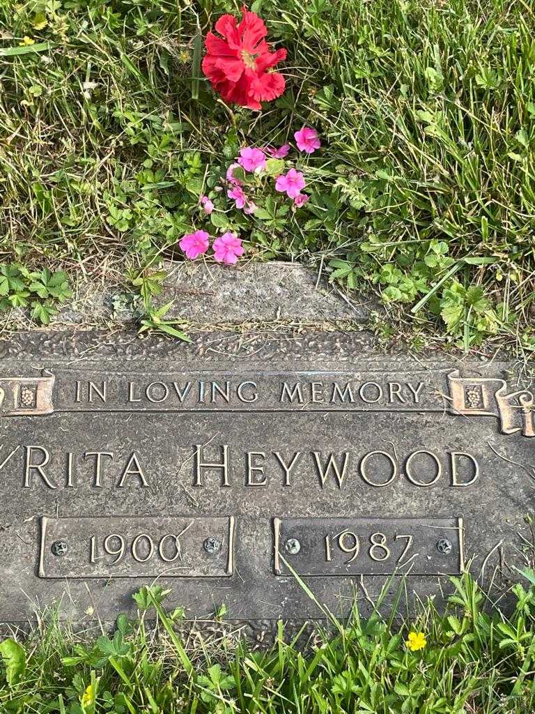 Rita Heywood's grave. Photo 3