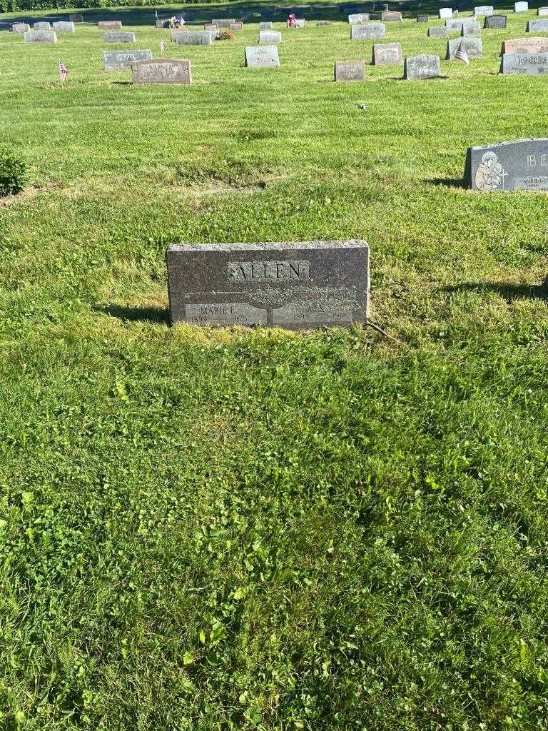 Marie E. Allen's grave. Photo 2