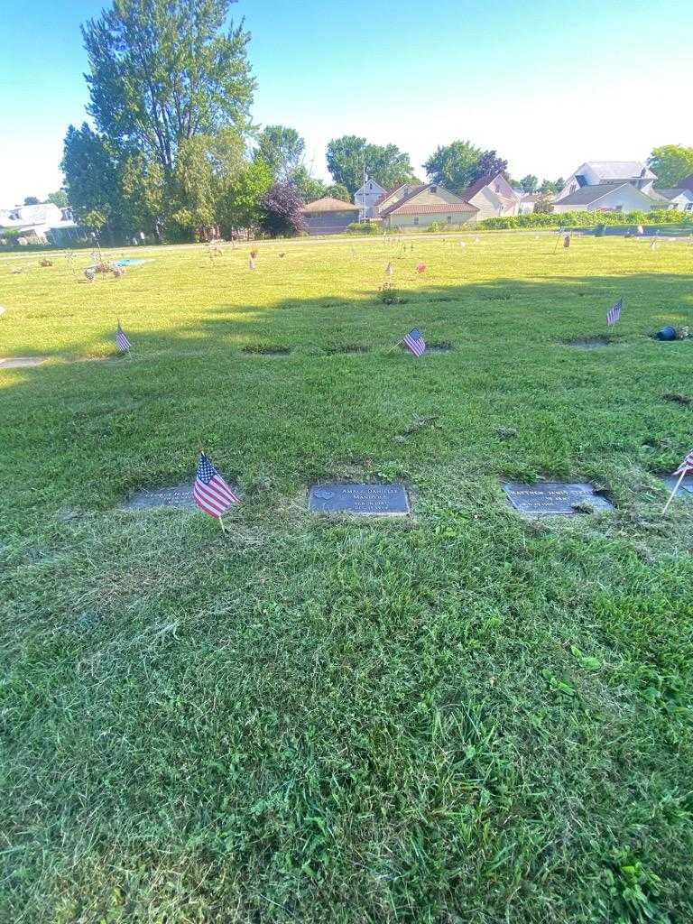 Amber Danielle Manipole's grave. Photo 1