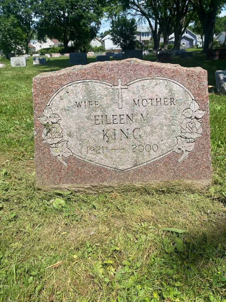 Eileen V. King's grave. Photo 3