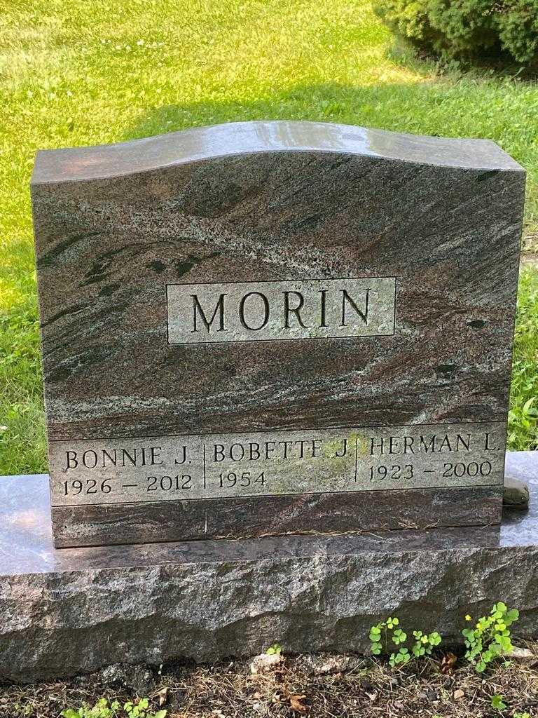 Herman L. Morin's grave. Photo 3