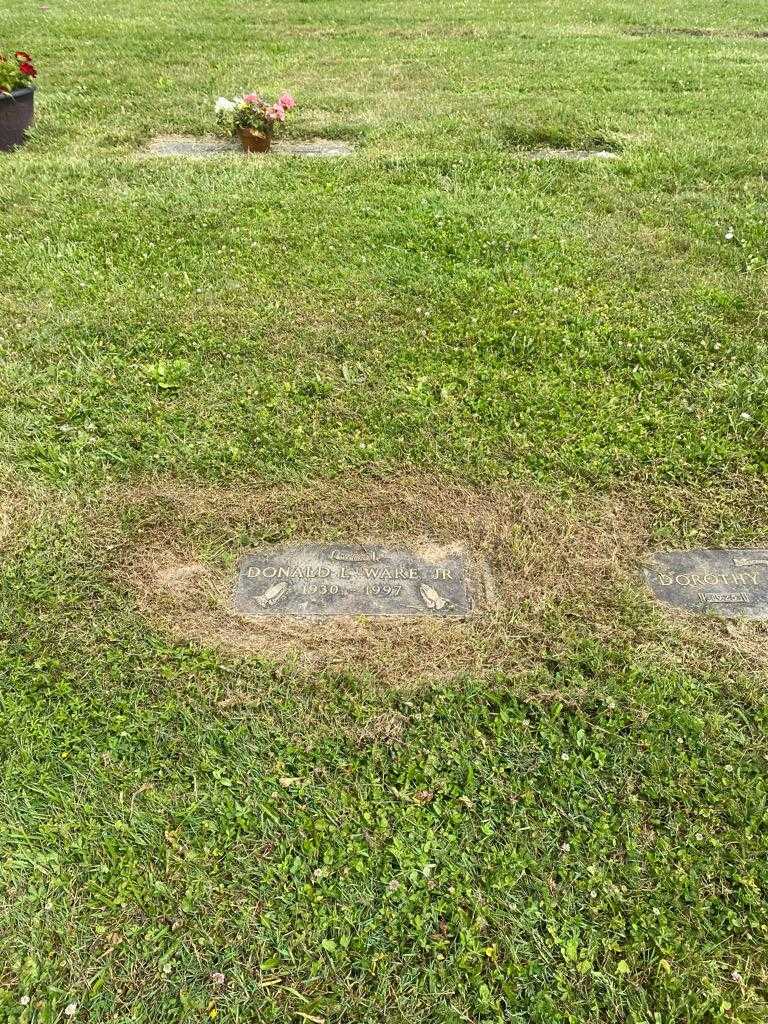 Donald L. Ware Junior's grave. Photo 2