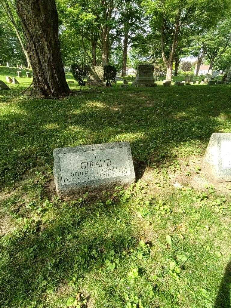 Otto M. Giraud's grave. Photo 1