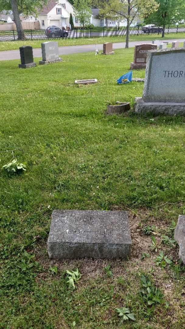 Rose M. Thornton's grave. Photo 2