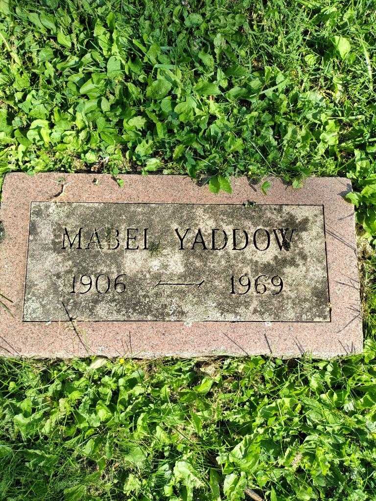 Mabel Yaddow's grave. Photo 3