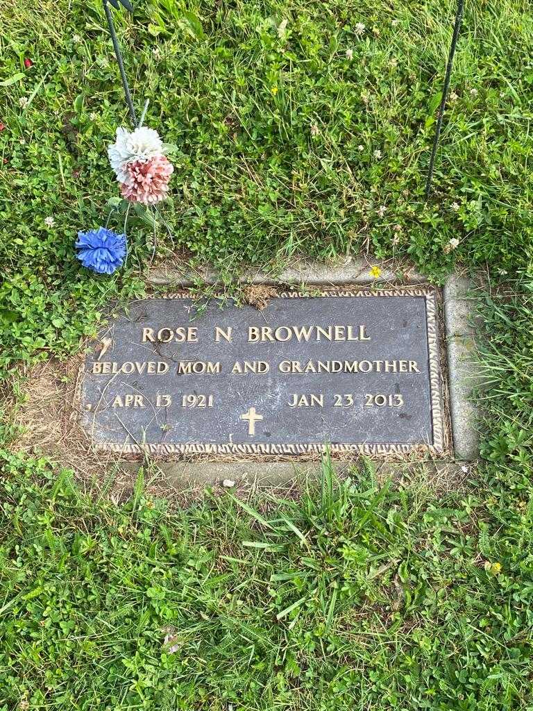 Rose N. Brownell's grave. Photo 3