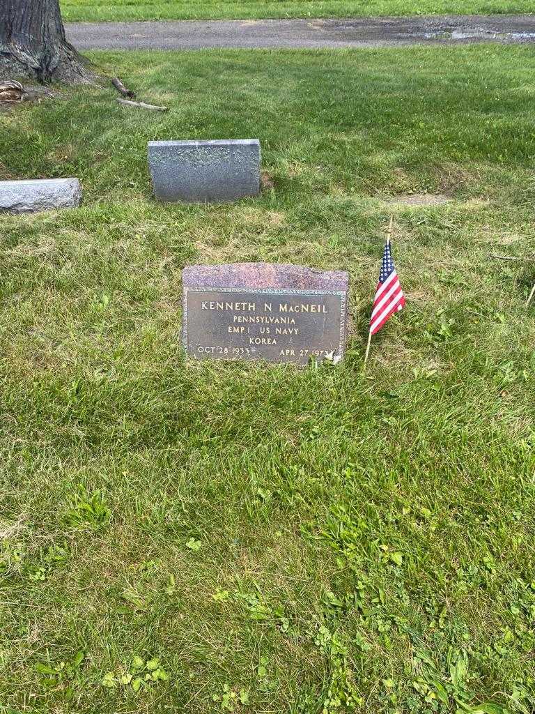 Kenneth N. MacNeil's grave. Photo 2