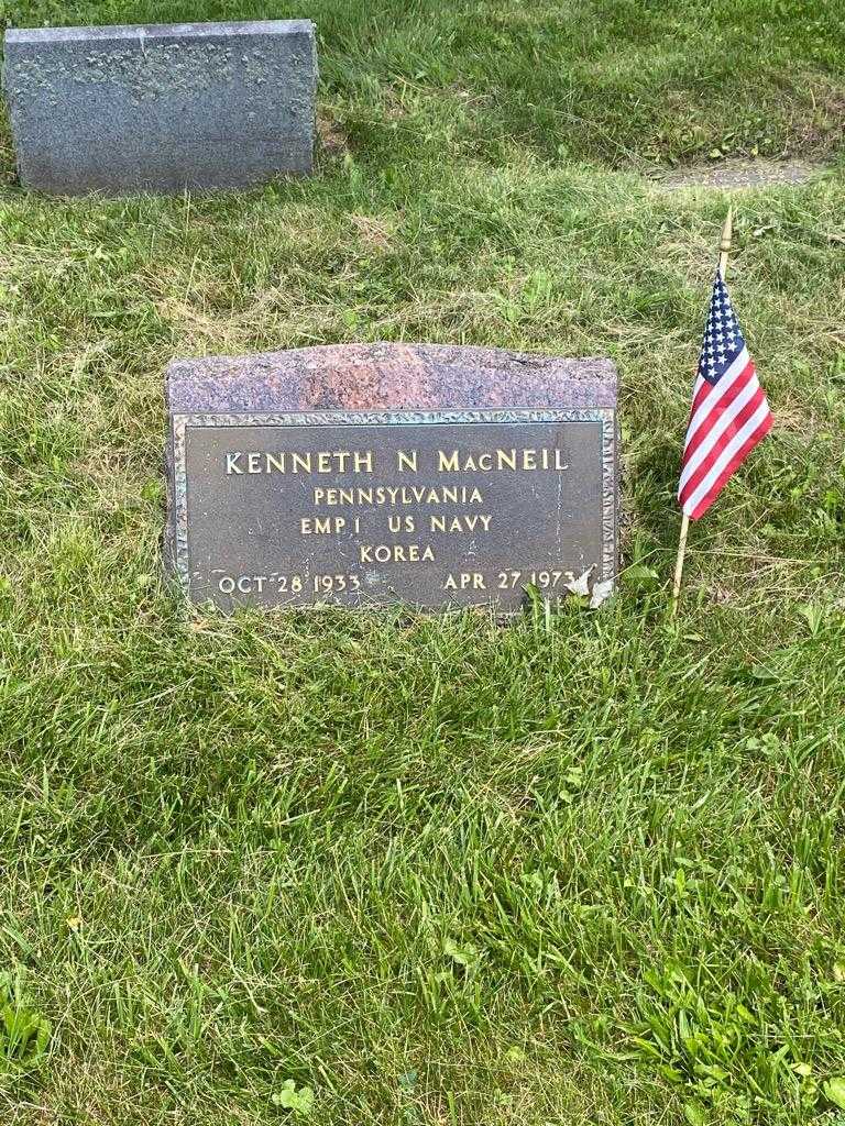 Kenneth N. MacNeil's grave. Photo 3