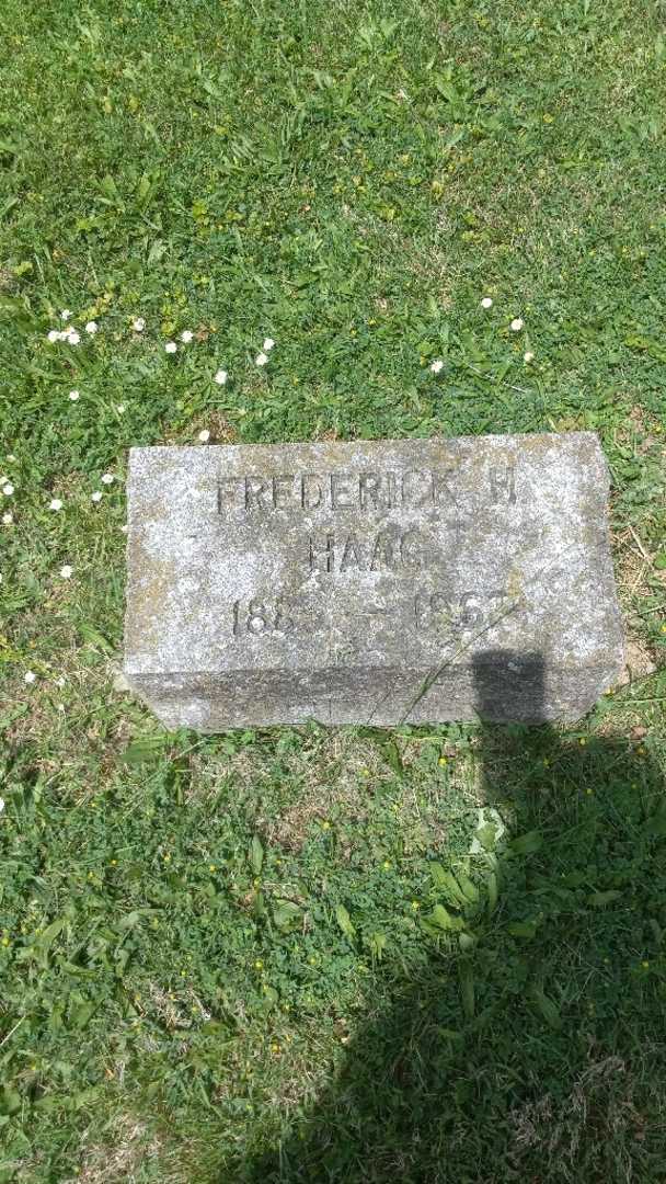 Frederick H. "Fred" Haag's grave. Photo 2