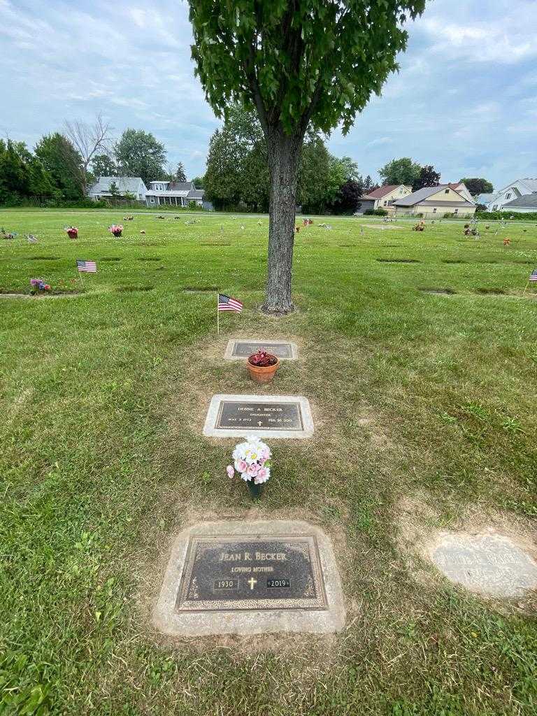Jean R. Becker's grave. Photo 1