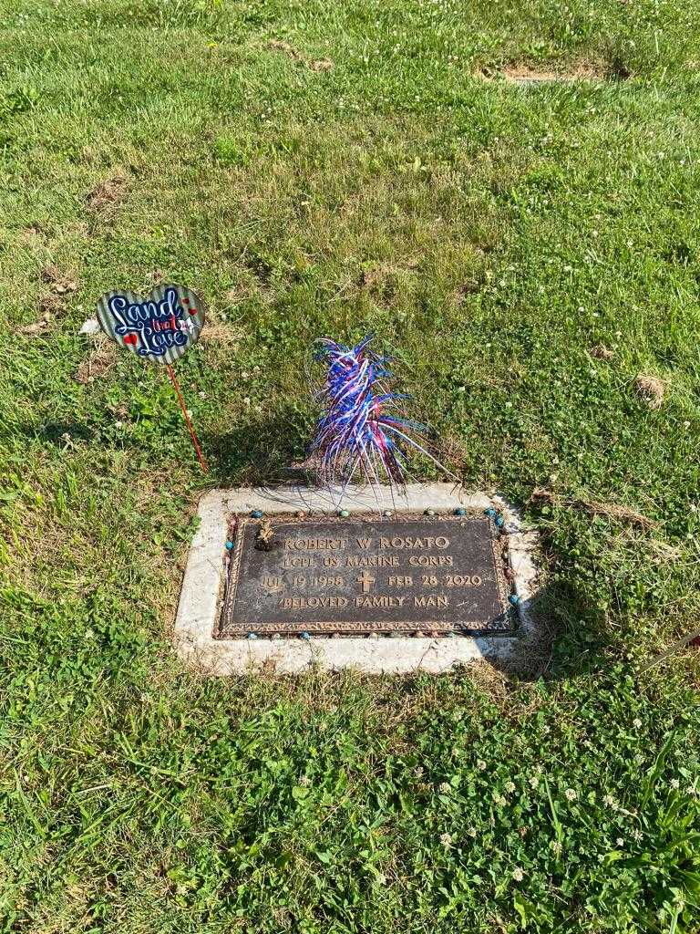 Robert W. Rosato US Marine Corps's grave. Photo 2