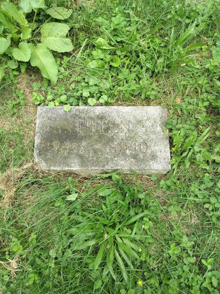 Helen Mcguigan's grave. Photo 1