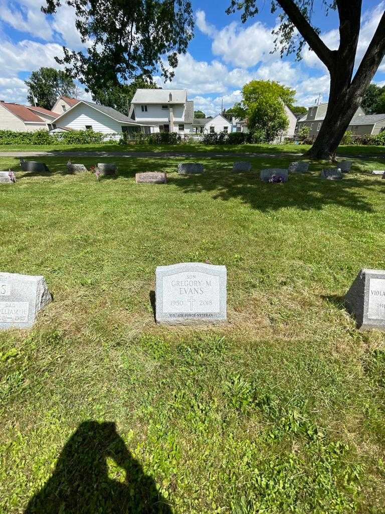 Gregory M. Evans's grave. Photo 1