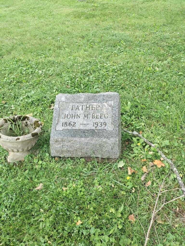 John M. Beeg's grave. Photo 2