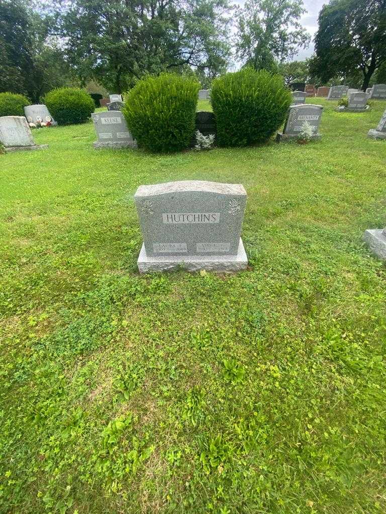 Virgil G. Hutchins's grave. Photo 1