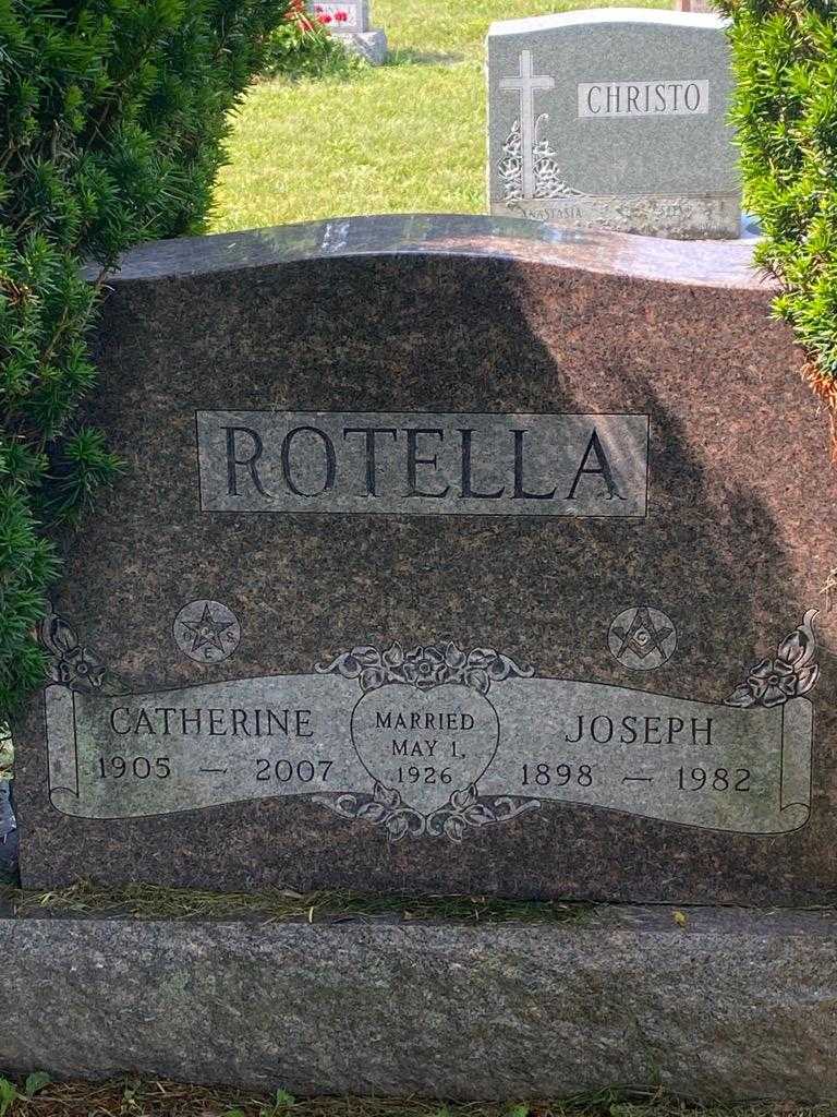 Catherine Rotella's grave. Photo 3