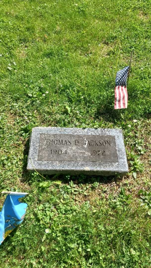 Thomas D. Jackson's grave. Photo 3