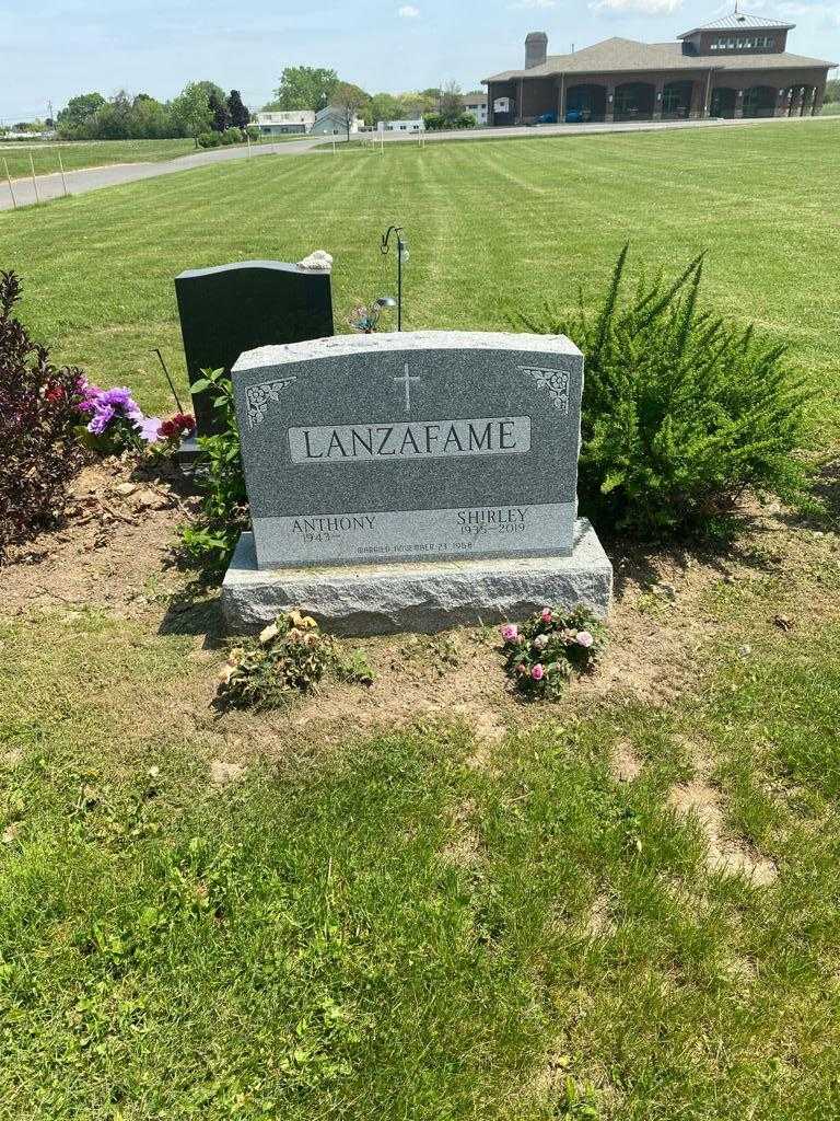 Shirley Lanzafame's grave. Photo 2