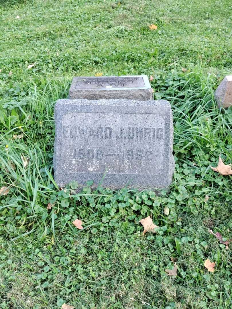 Edward J. Uhrig's grave. Photo 2