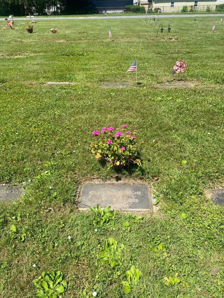 Marie D. Lavergne's grave. Photo 2