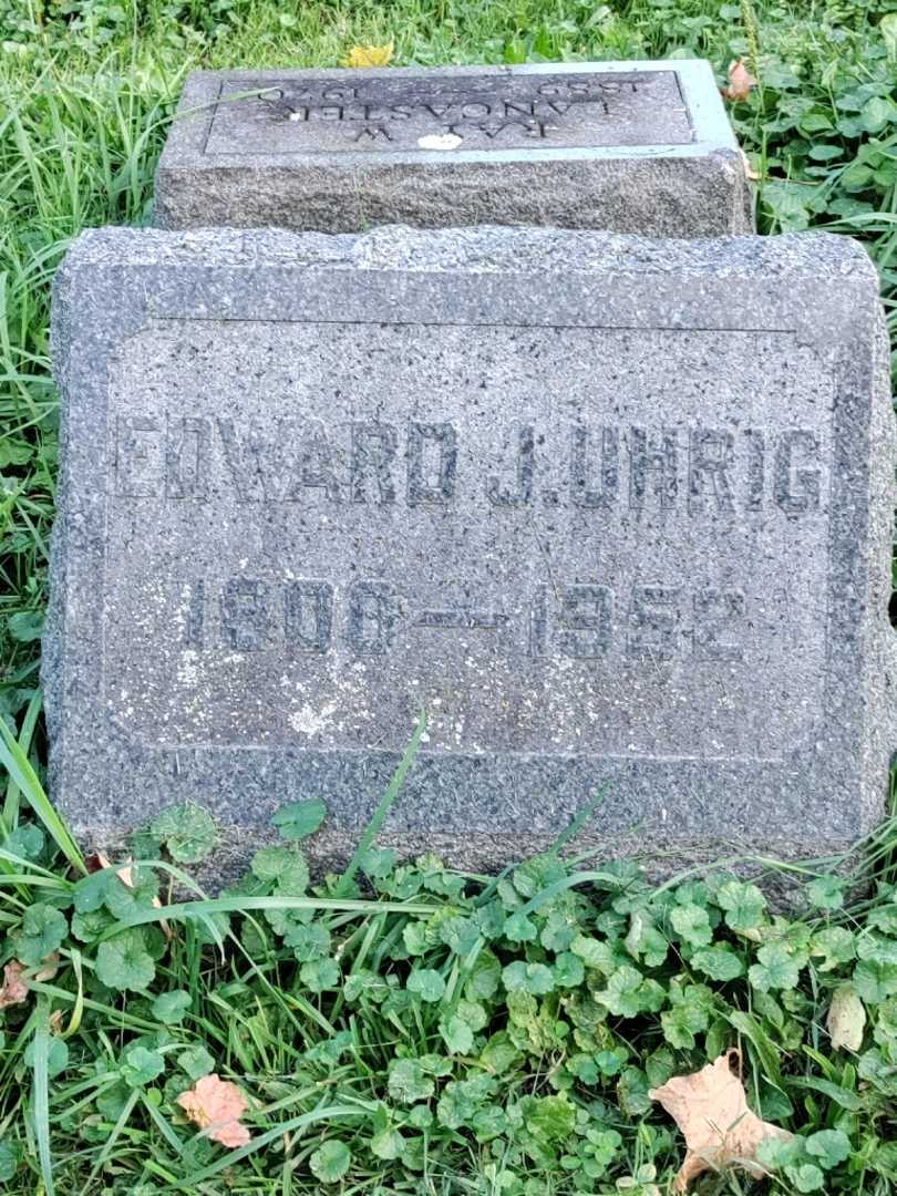 Edward J. Uhrig's grave. Photo 3