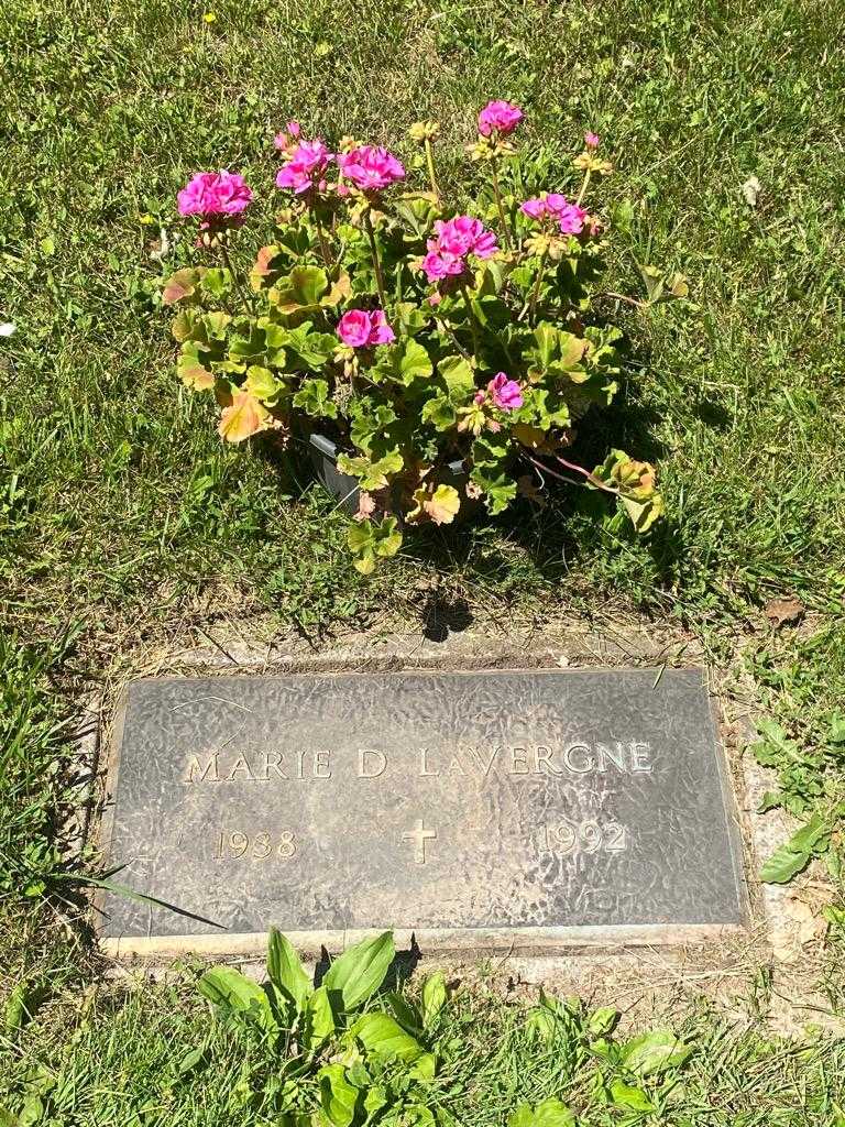 Marie D. Lavergne's grave. Photo 3